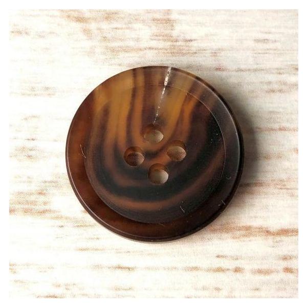 本水牛ボタン 20mm 貴重な茶色 縁が細いオリジナル型 スーツのボタンに最適 シックなマット仕上げ 1056 前身用