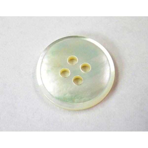 白蝶貝 貝ボタン 15mm Sh 23 素材から吟味した最高品質の白蝶貝 スーツの袖に 2 Sh23 111 0m 天然釦本舗 Natural Buttons 通販 Yahoo ショッピング