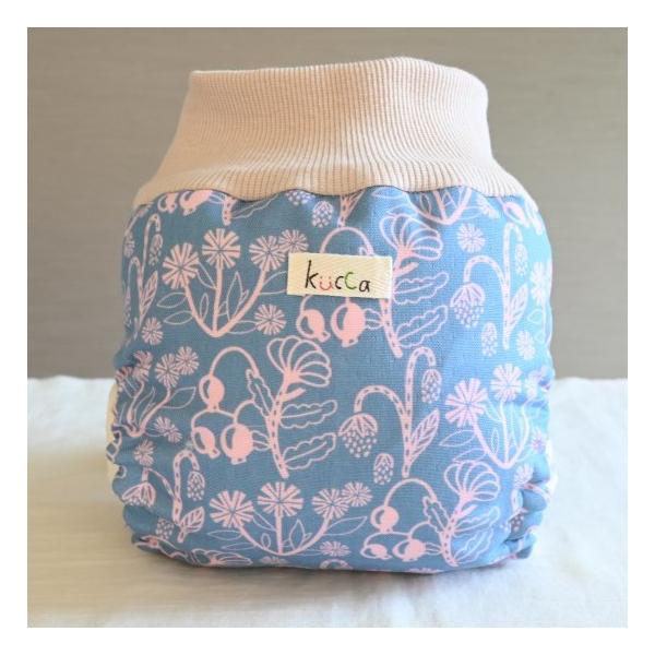 【kucca】とはkucca(クッカ)とは、店主のモロイ氏が自身の妊娠、出産、育児を通して、実際にしようする赤ちゃんとママの気持ちになって企画、制作されたすべてがオリジナル商品。おむつは赤ちゃんが「毎日ずっとつけている」もの。そのストレスは...