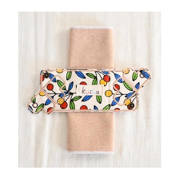 【kucca】とはkucca(クッカ)とは、店主のモロイ氏が自身の妊娠、出産、育児を通して、実際にしようする赤ちゃんとママの気持ちになって企画、制作された布おむつブランドから生まれた、布ナプキンシリーズ。不快感による肌ストレスや、石油系ポリ...