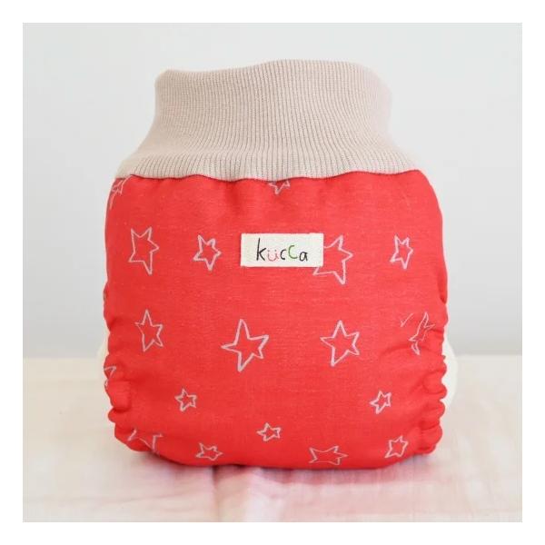 【kucca】とはkucca(クッカ)とは、店主のモロイ氏が自身の妊娠、出産、育児を通して、実際にしようする赤ちゃんとママの気持ちになって企画、制作されたすべてがオリジナル商品。おむつは赤ちゃんが「毎日ずっとつけている」もの。そのストレスは...