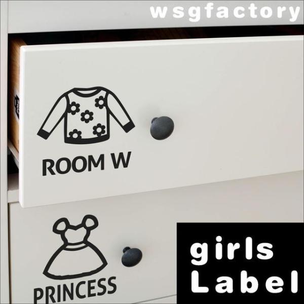 《商品説明》カッティングステッカー（文字、イラストだけが残るステッカー）サイズ：約 6cm×6cm色：黒、白、グレイ10枚￥1400（イラスト10個）の販売です。ご注文時に、No.1〜35の中から、ご希望の番号を10個ご入力ください。子供収...