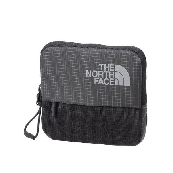 ■サイズ:ONE SIZE ■カラー:グラファイトグレー(GG) ■ジャンル:バッグ・リュック/ウォレット・ポーチ/ポーチ ■メーカー: THE NORTH FACE(ザ・ノース・フェイス) 【特集区分】●スタッフバッグ・ポーチ●【山食行路...