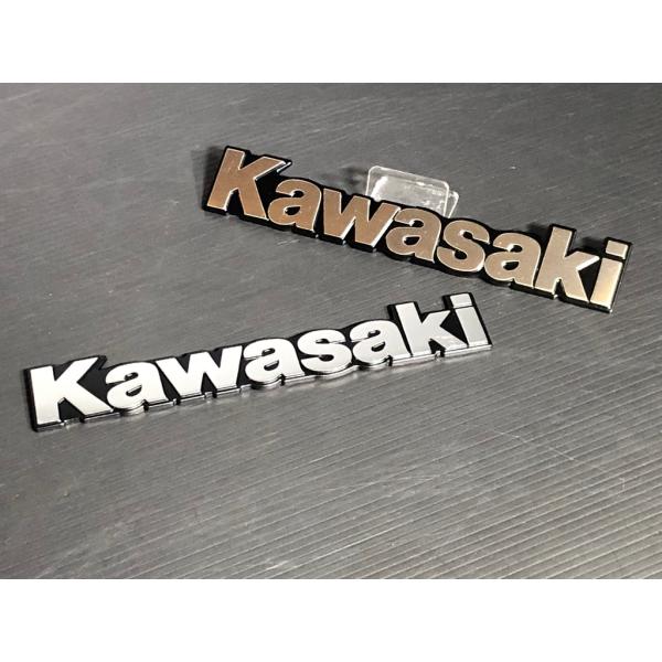 カワサキ（Kawasaki） ☆金属製☆ 純正 タンク エンブレム メッキ L