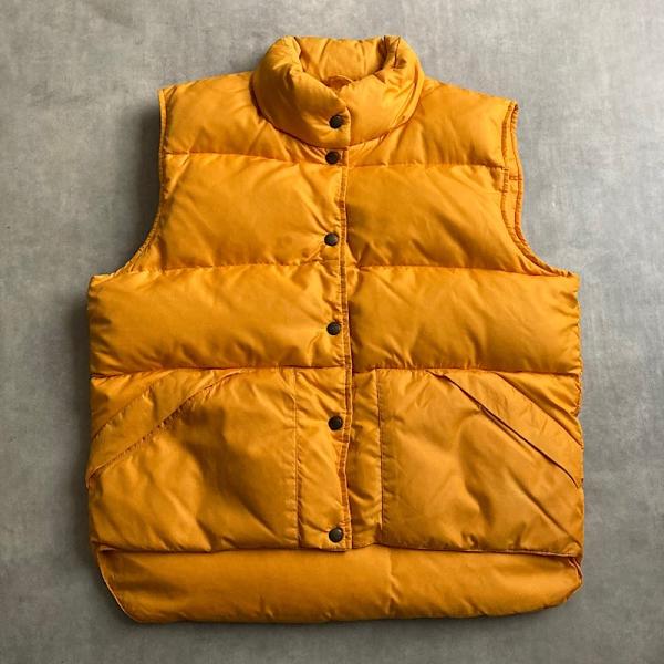 美品マンゴーオレンジ エルエルビーン グースダウンベスト L.L.Bean（エルエルビーン） 80-90's L.L BEAN Packable Down Vest