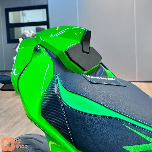 並行輸入品】バイクアクセサリー テールリアハンプシートカバーフェア