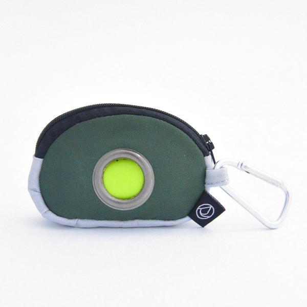 倍々+5倍！最大ポイント26倍！本日限定！【ファッド FAD プープバッグ・ディスペンサー 1ロール付き お散歩に便利なプープバッグ（うんち袋）用ディスペンサー。 プープバッグ1ロール付き。取り出し口まわりが金具になっているので取り出しやす...