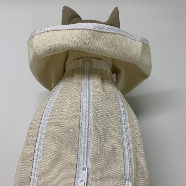 2024年9月より手用ファスナーを1個引手（病院4本、6本PLUSと同じファスナー）に変更します。★★綿布ではなく、丈夫な帆布を使用しています★★●力の強い子がマジックテープを外すのを防ぐ為に、動物病院従来型と同じ首のひもとお腹のひもを結ん...