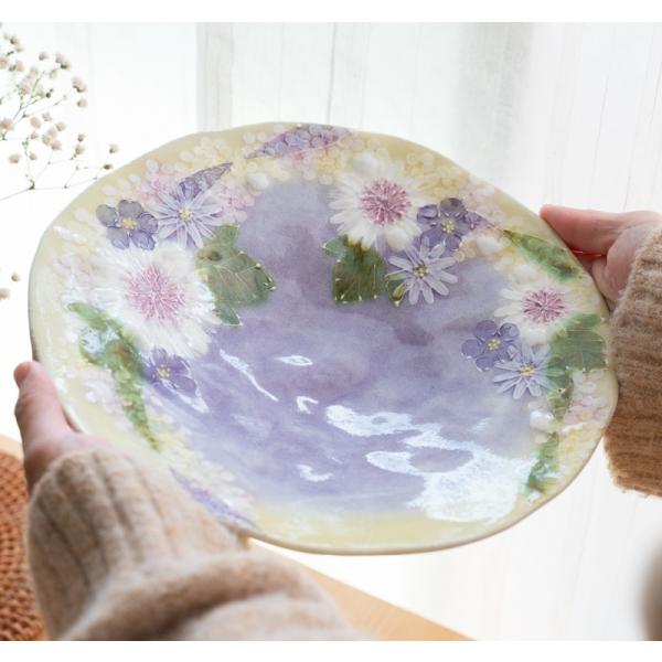 ゆずりは工房  花かざり パスタ皿 おしゃれ かわいい カフェ 喫茶店   陶器 瀬戸焼 和食器 手描き 海外プレゼント 贈り物 ギフト 母の日 誕生日