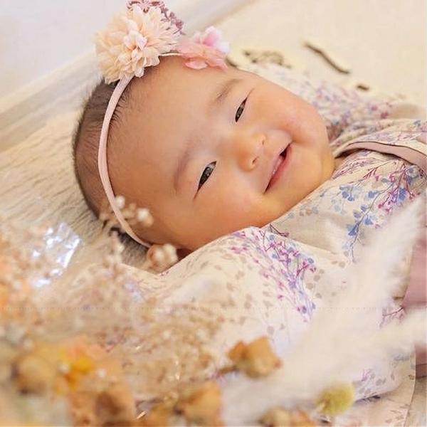 ꫛꫀꪝ【八重桜】ベビーヘアクリップ　キッズヘアクリップ　ヘアピン 楽天市場】【 ベビー ヘアクリップ 】和柄 重ね桜 ヘアクリップ 3.5cm