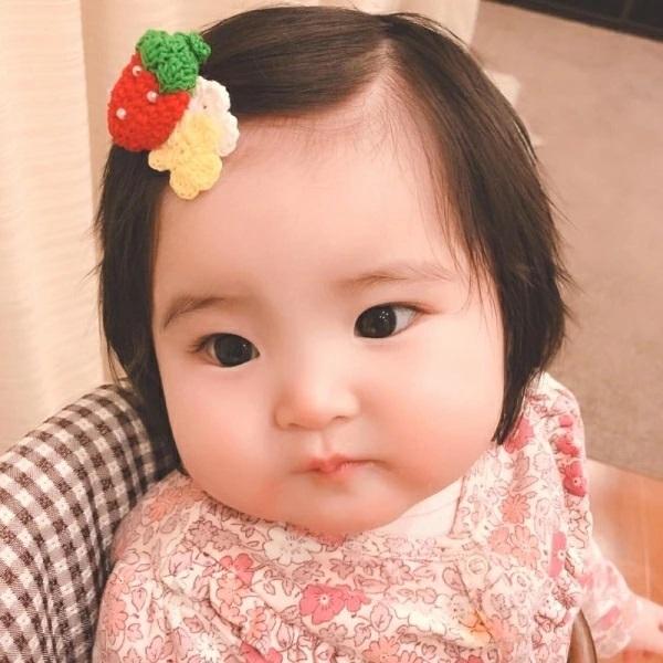 赤ちゃん ヘアピン ベビー ぱっちん コットン編み苺とお花のヘアコームピン 0 1 2 3 4 5 6歳 パッチン キッズ 新生児 前髪 ヘアアクセサリー 子ども ひな祭り 七五三 成人式の髪飾りはネネズデコ 通販 Yahoo ショッピング