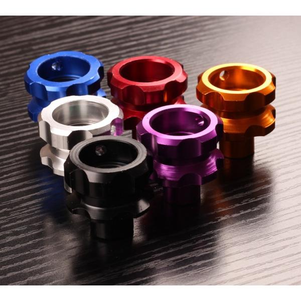 商品名：アルミ キー用 キーホルダー アルマイト グリップN※仕様の変更のためキーリング用の穴がない仕様となります。■アルミビレットキー用キーホルダー純正キーをお手軽にカスタムキーへ完成した際のワクワク感とカスタム感はオーナーであるあなたの...