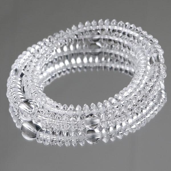 式数珠と同じ108玉でお作りした、数珠ブレスレットでございます。素材は、透明感溢れる本水晶を使用しております。水晶でしか見ることの出来ない輝きが、魅力的でございます。また、高い加工技術が必要な平玉を使用し、寺院（僧侶）様用の正式な数珠一つで...