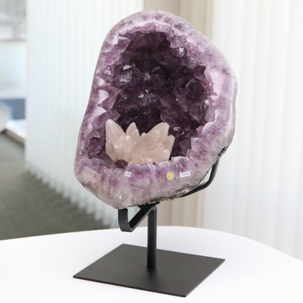 天然石ジオード付きアメジストNOお花型　置物NO.070411 天然石ジオード付きアメジストNOお花型 置物NO.070411 - メルカリ