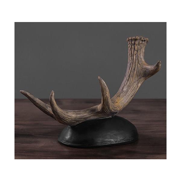 鹿の角を模したボトルホルダーです。ワインボトルや普通のペットボトルを置けます。・サイズ：18.5cm×26.5cm×12.5cm・重さ　：約810g