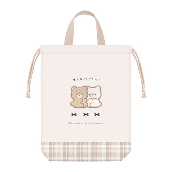 シワになりにくく洗濯しても乾きやすい素材のシューズバッグ！開閉が簡単で上履きを入れるのに便利な巾着型♪内側には安心便利なネームタグ付き◎【仕様】サイズ：約W240×H300×D70mm材質：ポリエステル内側ネームタグ付きうわばき　上靴袋　上...