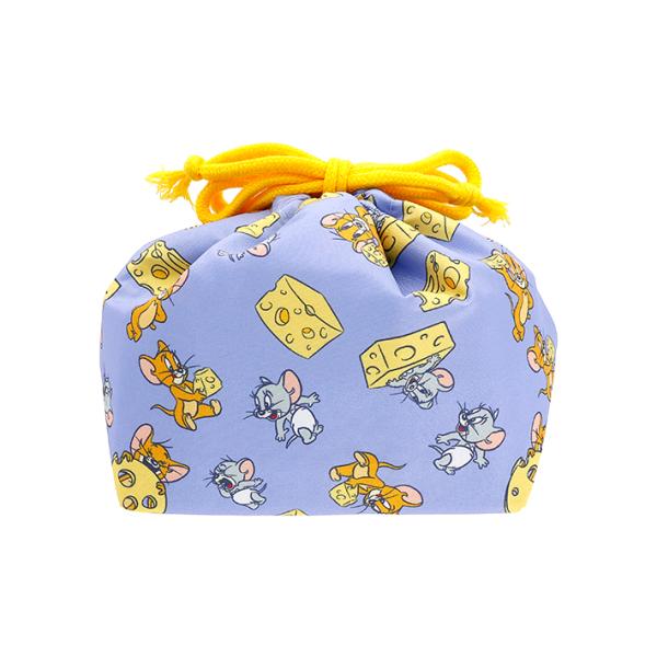 お弁当箱やおしぼり、カトラリーセットを入れるのに最適なマチ付きランチ巾着です！たっぷり12cmのマチなのでお弁当箱も安定して入れられます♪中生地にアルミシートを使用しているので、保温・保冷効果もあります◎同じデザインで統一して揃えるのもおす...