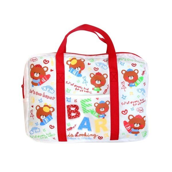 ベレー帽のクマがとってもキュート♪軽くて使いやすいレッスンバッグを入荷しました！薄手だから折りたたんでサブバッグとしても使えます！ほんのり赤色のラメがポイント♪【サイズ】 約：H270×W380×D60mm【素材】高密度ポリエステル※お使い...