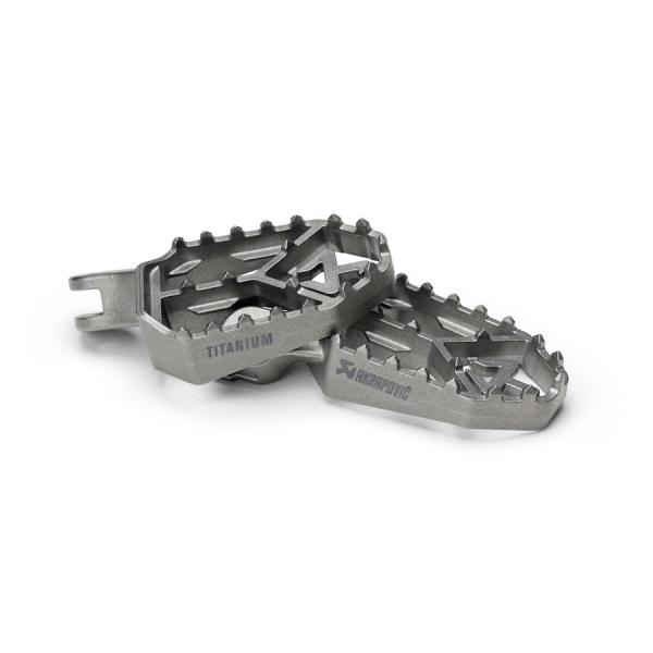 AKRAPOVIC（アクラポビッチ） アドベンチャーフットペグセット DUCATI