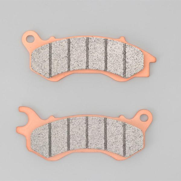 メーカー品番：97182JANコード：4909449521625街乗りからスポーツツーリングまで、メタル系パッドの常識を覆す。素直なコントロール性と絶対的な制動力を両立。※ゴールデンパッドは（株）デイトナの登録商標です。類似品にご注意ください。