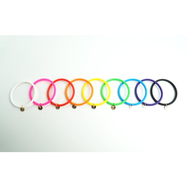 クリオ　アルファリングブレスレット【素材】シリコン／真鍮（金メッキ）【サイズ】S 17cm ／ M 19cm【カラー】ピュアホワイト、ハッピーイエロー、パッションオレンジ、スターピンク、ファイヤーレッド、ラッキーグリーン、スカイブルー、マリ...