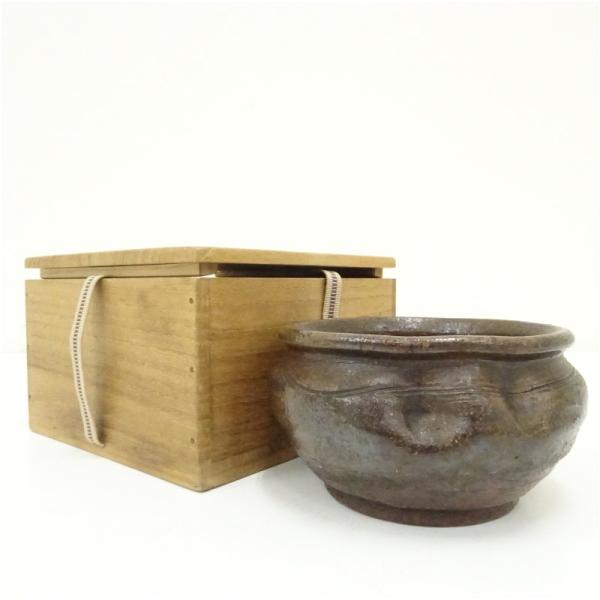 作家物　手捻り建水（保護箱）