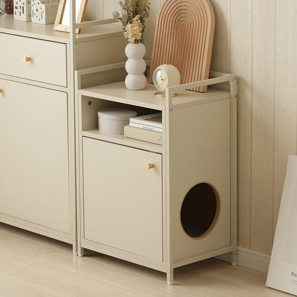■商品説明コンパクトながらチェストとしても使えるキャットウォーク。本体側面に猫が出入りするための穴が空いています。猫の寝室やトイレを置くためにしようするのもおすすめです。部屋の景観はおしゃれに保ちつつ猫との楽しい時間をお過ごしいただけます。...