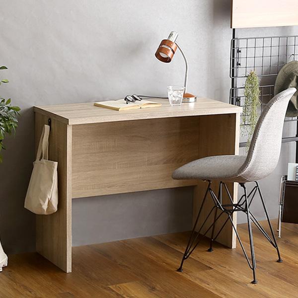 【素材】MDF、PVC【商品サイズ】90x40x70cm【商品重量】16kg【梱包サイズ】97x47x10.5cm【梱包重量】17kg【生産国】インドネシア【カラー】シャビーオークウォールナット【その他】組立商品