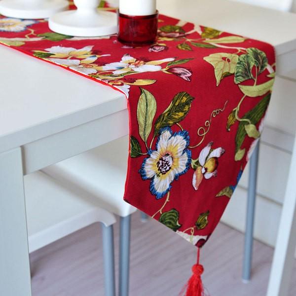 テーブルランナー シノワズリ風 花柄 手書き風 レッド Tuc0453c055 ノイシュタットyahoo 店 通販 Yahoo ショッピング