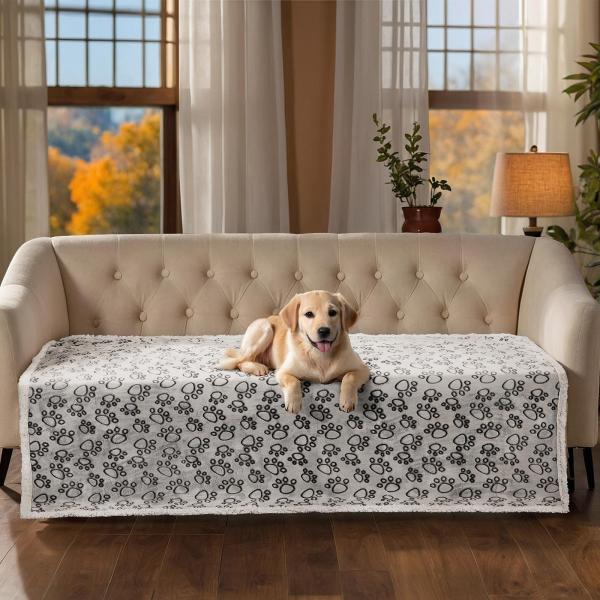 商品名: 防水犬用ベッドカバーペットブランケット、洗える再利用可能なリバーシブル足跡プリント防水カウチカバープロテクターペット用(足跡、30x70インチ) Stuffed Waterproof Couch Covers for Pets D...