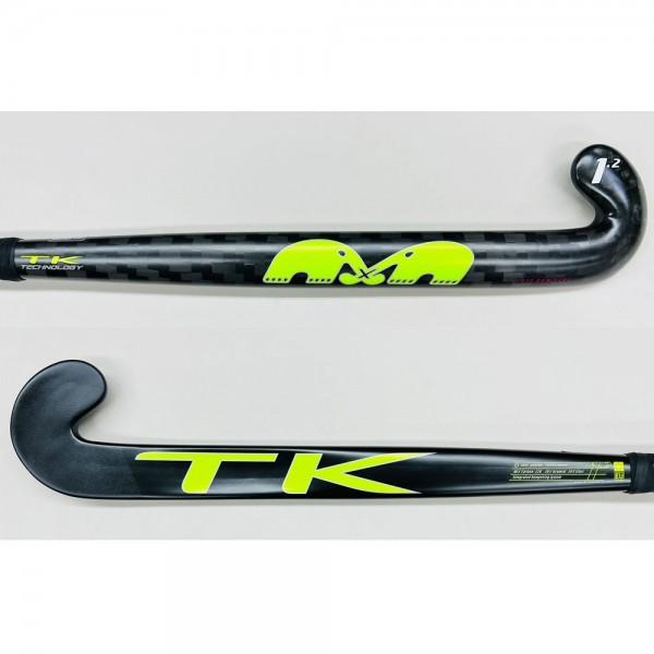 フリック時のピックアップを改善したいプレーヤー向けに設計されています。日本のカーボンは、優れた出力と超軽量を提供します。IDSシステムがあらゆる振動に対処し、スティックの構造全体に広がるNPRが剛性と滑らかな感触をさらに高めます。 凹状の溝...