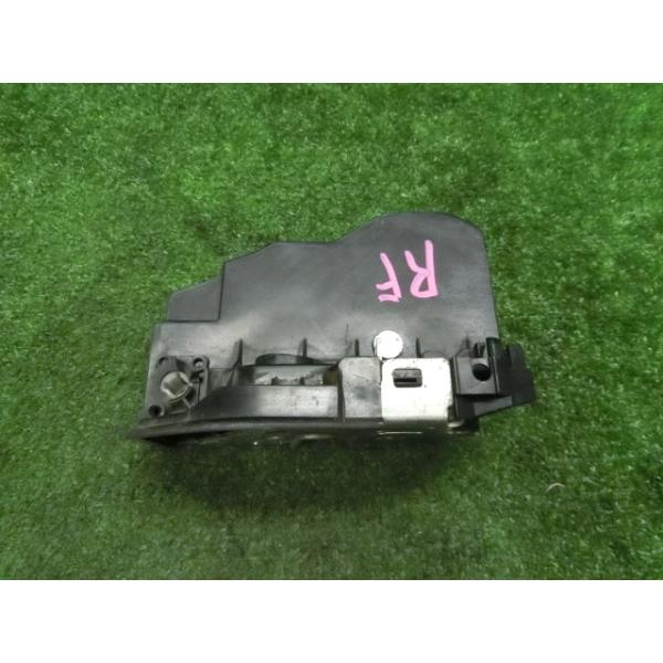 ☆特価SALE BMW E61 525i ツーリング 5シリーズ・NG25 2005年式・右フロントドアロックアクチュエーター・即発送