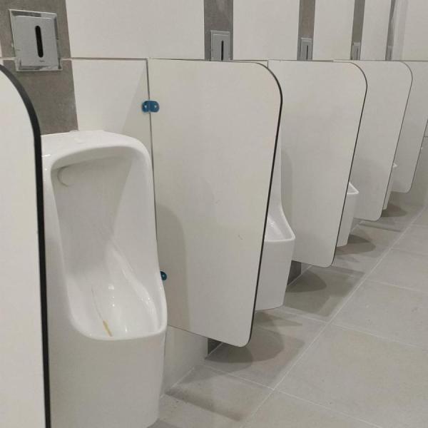 小便器スクリーントイレパーティション 小便器の仕切り 小便器スクリーン 小便器バッフル なトラベル プライバシースクリーン 男性用小便器 人気