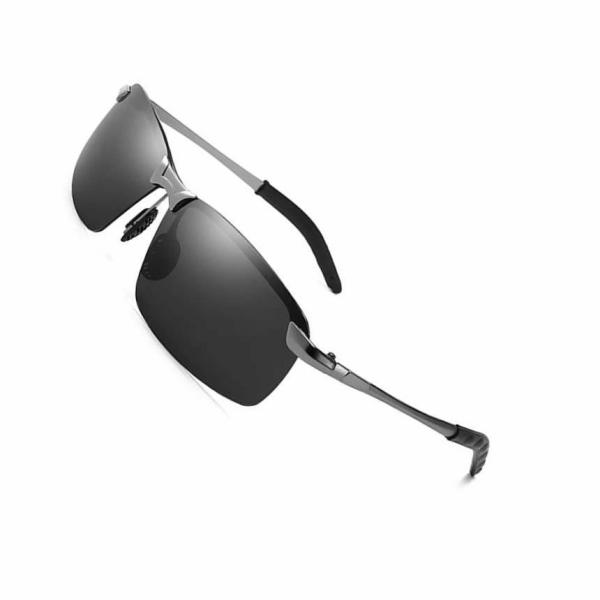 昼夜兼用、レンズ黒【高品質のTAC偏光レンズ】路面、雪や海などの反射光を抑え、眩しさを軽減しつつ、もとの色を忠実に再現。乱反射光をカットし、快適な視界を提供します。 透明非鏡面レンズは乱反射をカットし、心地良い光を取り込むことにより、目への...