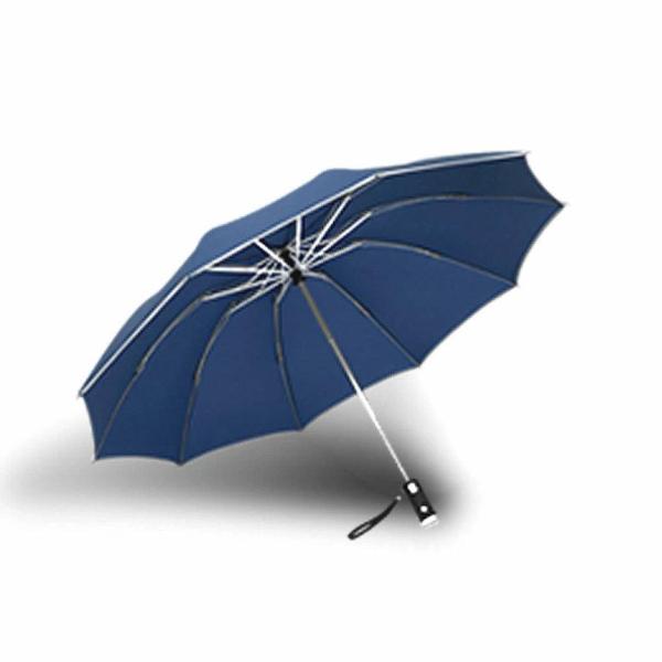 LEDライト搭載で夜間の足元や手元を照らします滑りやすく危険な夜間の階段や水たまりなどを確認しながら歩くことができるスグレモノです！車に乗る際や家での鍵開けなど様々な場面で重宝します逆さ開閉式で折り畳み時に回りを濡らす事なく持ち歩けるワンタ...