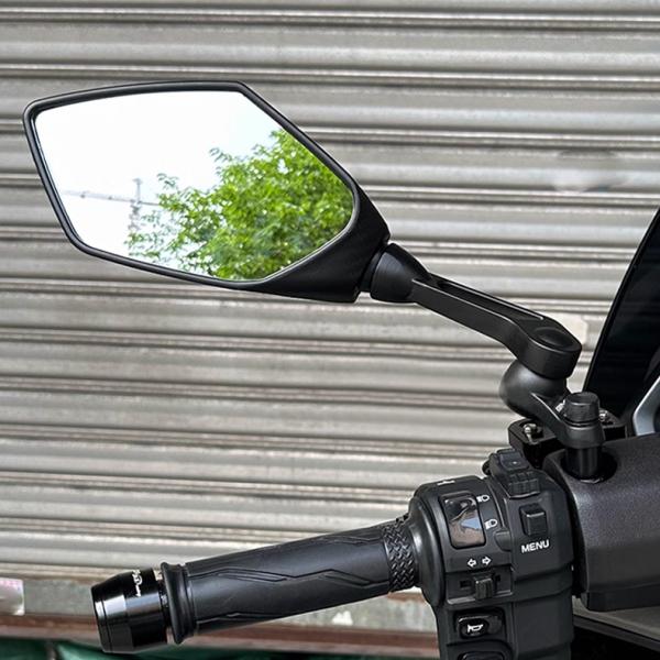 商品名バイクミラー ネジの部分は錆びにくい合金を利用しますので、耐久性も強度には心配及ばない高品質なアクリルまるで何も付けていないほどの透明さ、長く使用しても黄ばみません。適合車種ホンダ PCX160  2025年式ヤマハ NMAX 155...