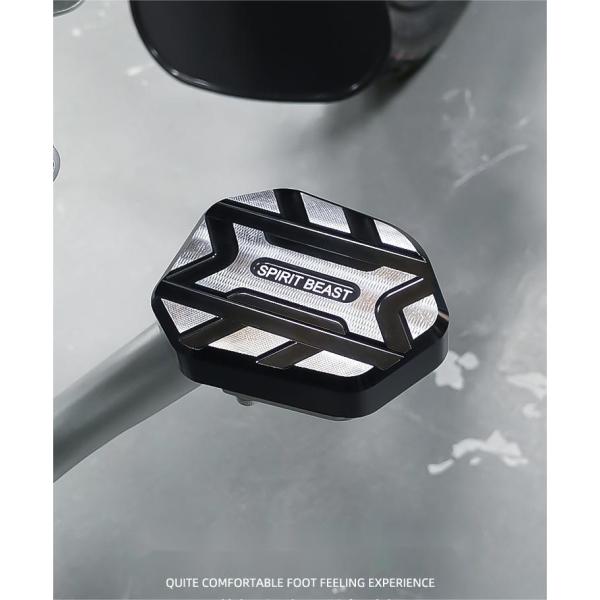 【商品名】フロントフォークカバー【商品説明】・カラー:レッド、ブラック、チタン・セット内容：本体ｘ1※取り付け説明書は付属しません。アルミニウム合金製で、強くて丈夫です。簡単に壊れる心配はありません。外観を向上させ、保護を提供します。特別仕...