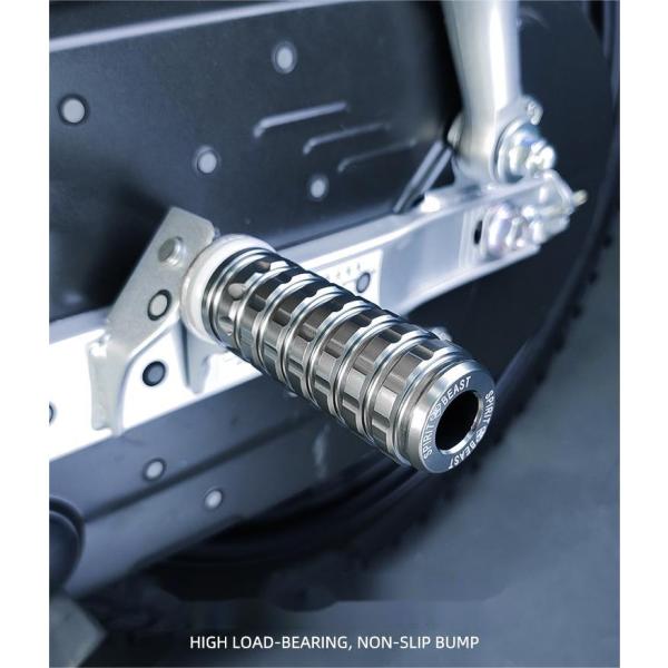 【商品情報】【適合車種】：クロスカブ  スーパーカブ ハンターカブセット内容：ステップキットx左右セット材質：スチール&amp;アルミニウムを採用する事で強度、耐劣化性、耐腐食性、保護性のバランスを揃える事ができました。安定感、装着後使いや...