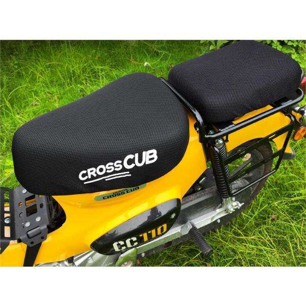 クロスカブ シートカバー厚くて低反発で乗り手心地よい簡単装着、装着後ドレスアップ！【セット内容】：前後シートカバーx1セット※説明書は付属しておりません