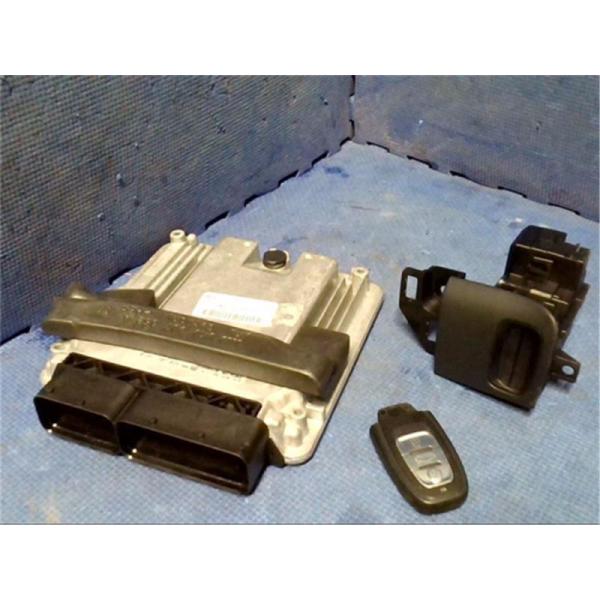 アウディ 純正 アウディA4 《 8KCDNF 》 エンジンコンピューター P10400-24002015