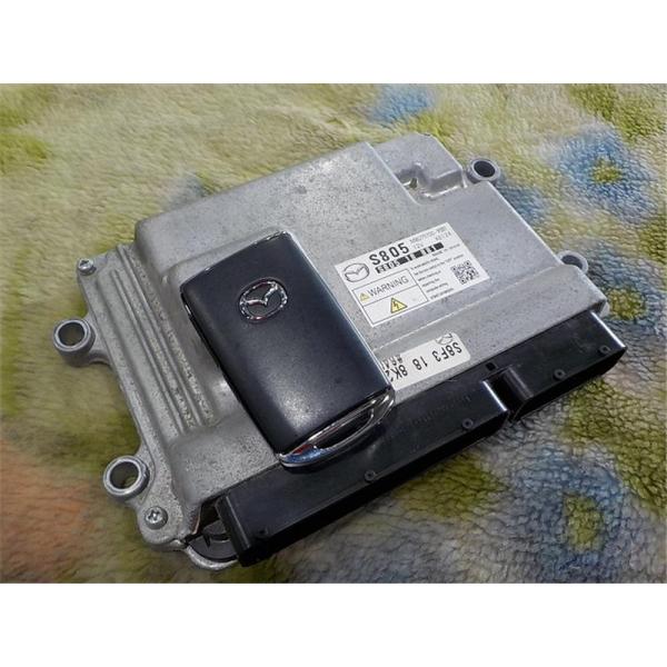 マツダ 純正 CX-30 《 DM8P 》 エンジンコンピューター P10500-22017950　