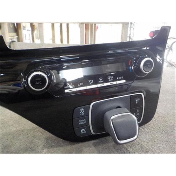 【値下げ】アクア　中期　エアコンパネル　黒シボ　前期に取付け可 値下げ】アクア 中期 エアコンパネル 黒シボ 前期に取付け可