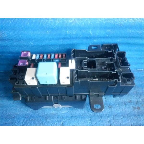 専用出品　　　タント保険など ダイハツ 純正 タントエグゼ 《 L465S 》 ヒューズボックス P10700