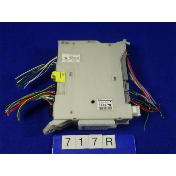 トヨタ 純正 エスティマ 《 ACR55W 》 ヒューズボックス P21900