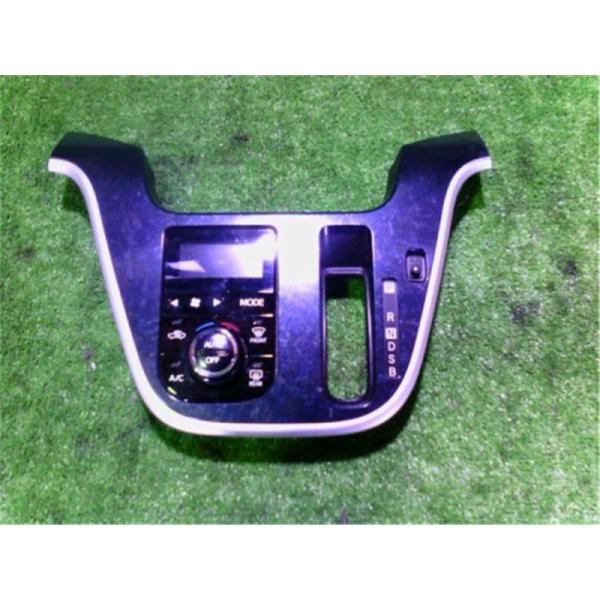 【じゅん】出品 ダイハツ 純正 ムーブカスタム 《 LA150S 》 エアコンスイッチ