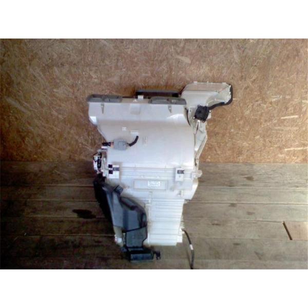 日産セレナ用、型式HFC27用エバポレーター純正部品部品番27280-3GR1B 日産セレナ用、型式HFC27用エバポレーター純正部品部品番27280