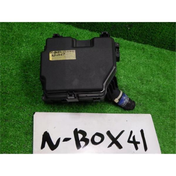 ホンダ 純正 N-BOX 《 JF1 》 ヒューズボックス P40200-23010857