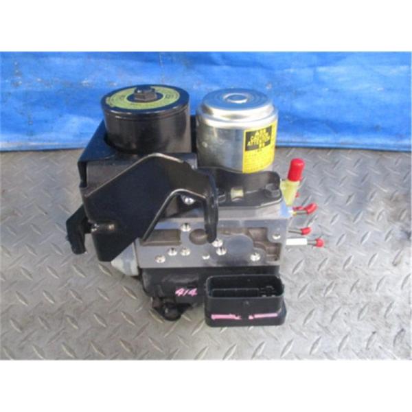 あっきー♥4月～値上げします専用 トヨタ 純正 クラウン 《 AWS210 》 ABSブレーキ