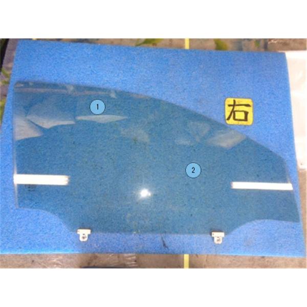 右フロントドア ダイハツ ミラ L275S ミラ（ダイハツ） ミラ DBA-L275S 右フロントドア T22 74863