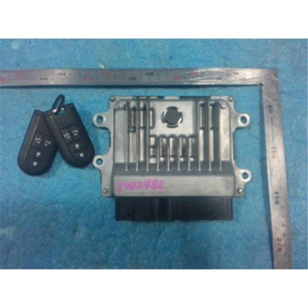 トヨタ 純正 ピクシスメガ 《 LA710A 》 エンジンコンピューター 89560 